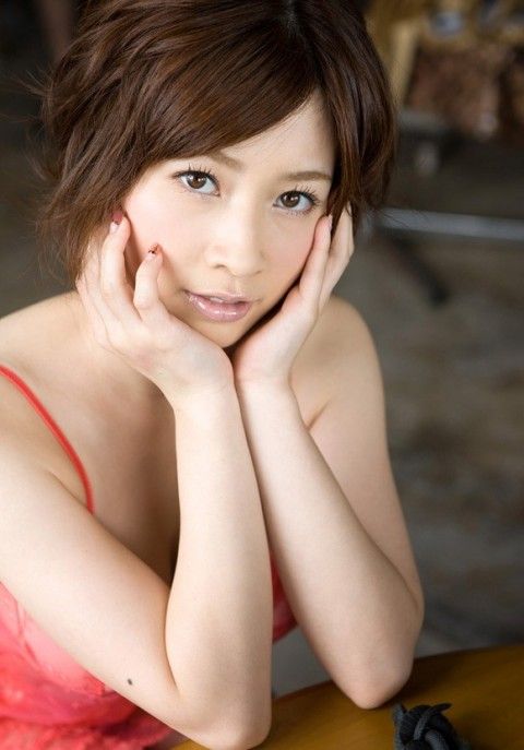 奥田咲の好きな体位は好きな背面騎乗位らしい・・・